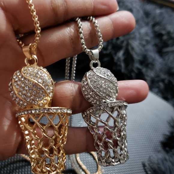 Basketball NECKLACE - Picture 2 of 2